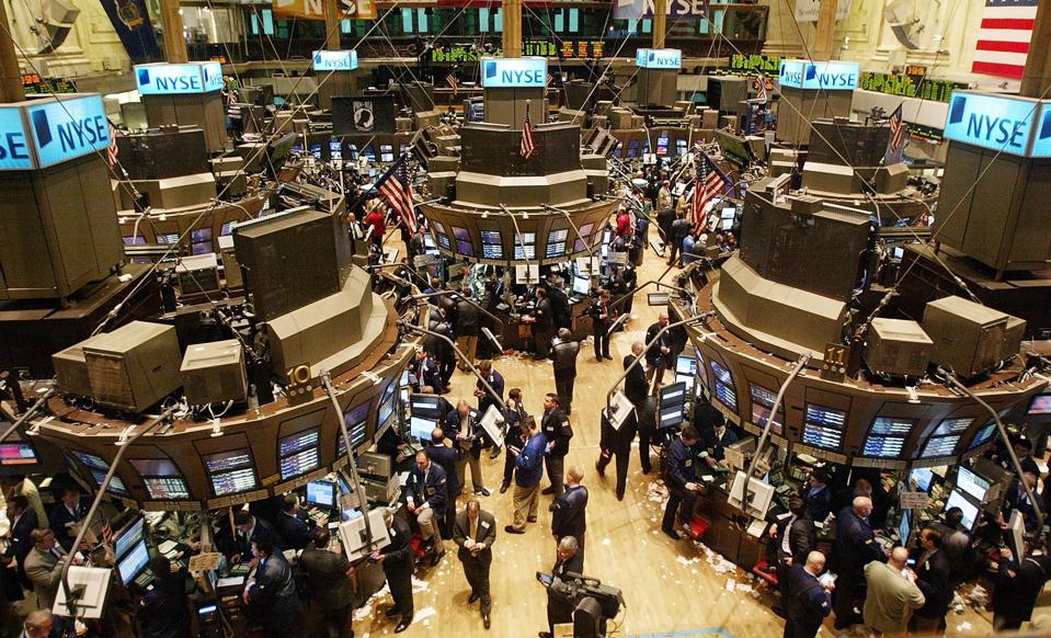 Dow перевищив позначку 11 000 вперше з 2001 року