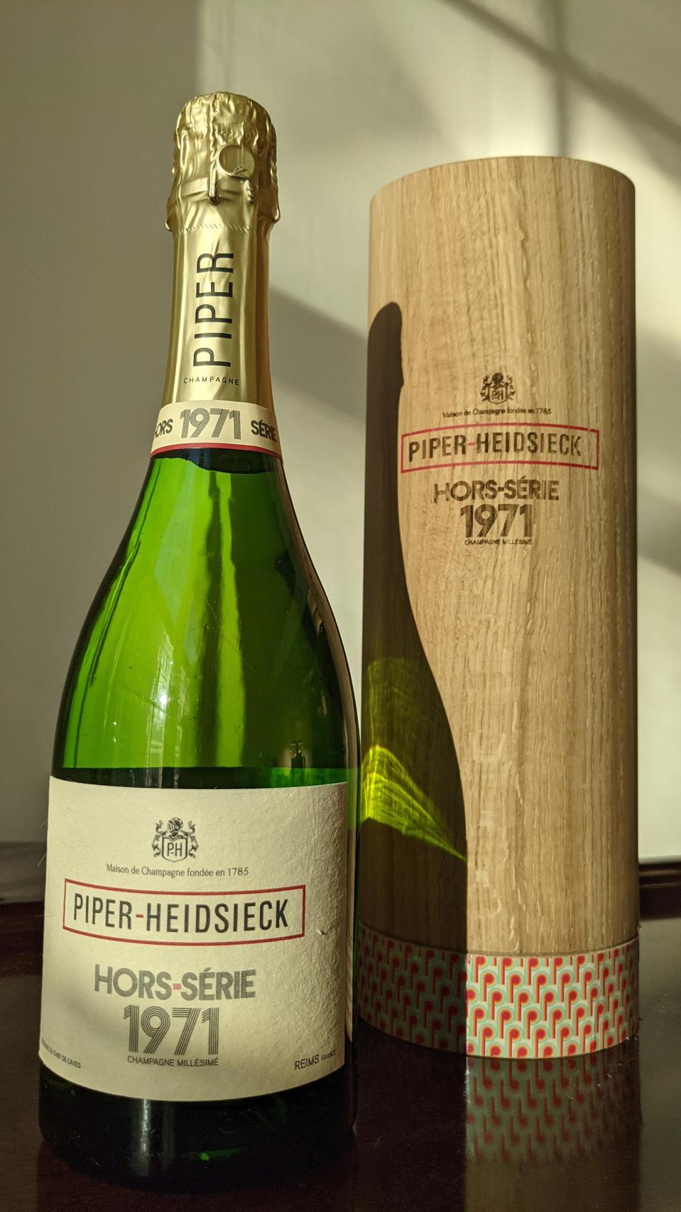 Piper-Heidsieck Hors-Série 1971 bottle and gift box