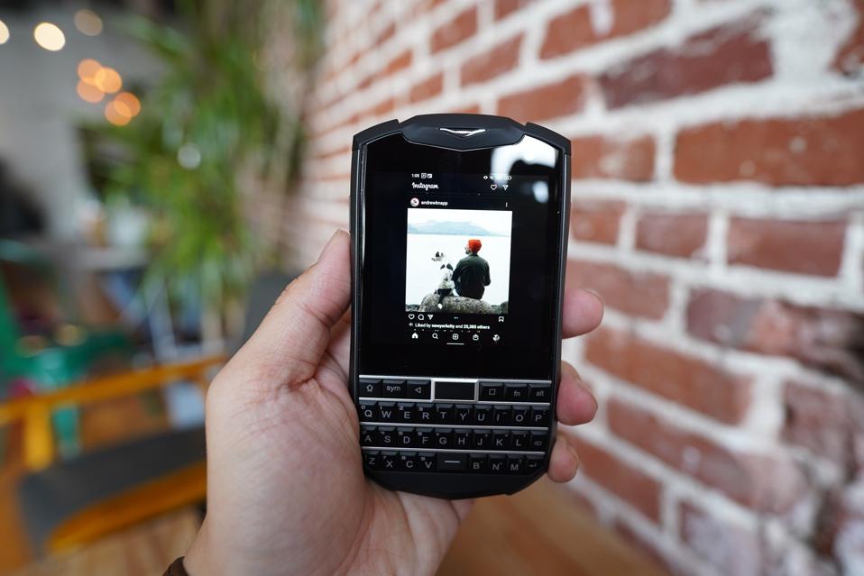Unihertz Titan Pocket Review: A Niche Phone For Those Missing The