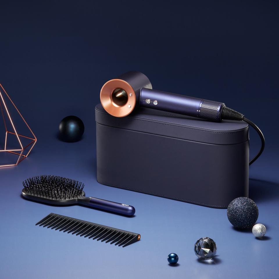 blow dryer dyson