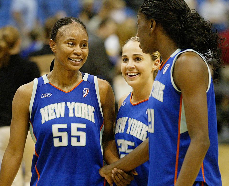 2021 Ends With Becky Hammon Announced As A WNBA Head Coach