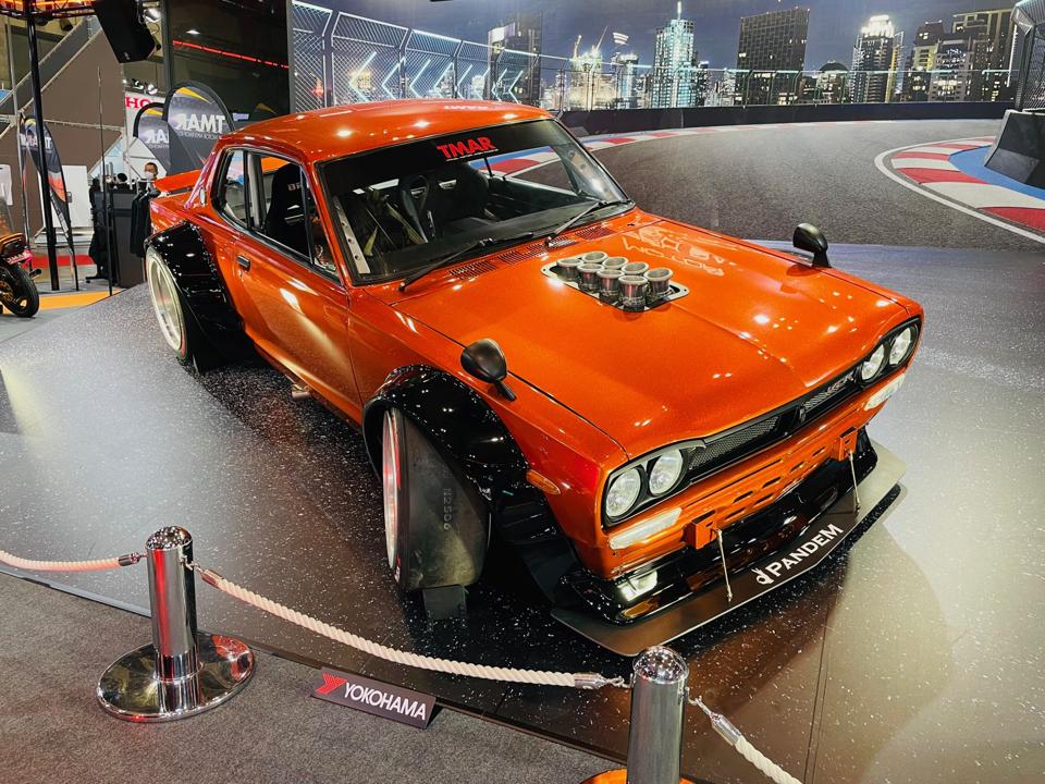 Nissan GT-R Gets One-Off Nascar V8 Engine