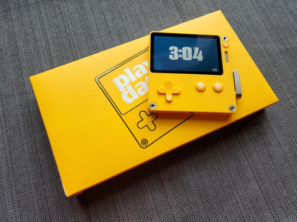 Unboxing Panic's Stylishly Yellow Playdate Gaming Handheld