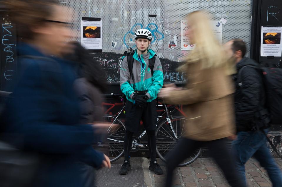 BRITAIN-LABOUR-TECHNOLOGY-DELIVEROO-FOOD