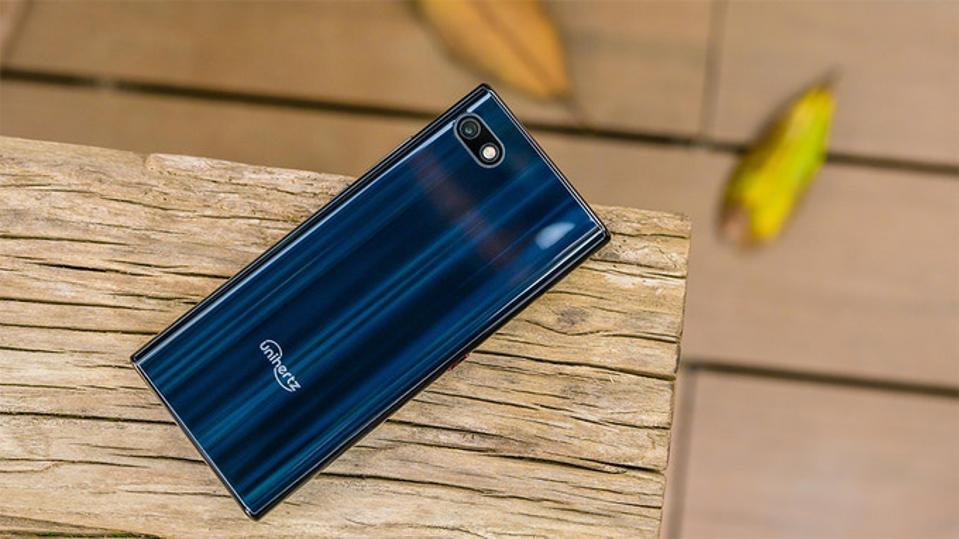 Unihertz Titan Slim: For Those Who Want A Physical Keyboard On A Phone