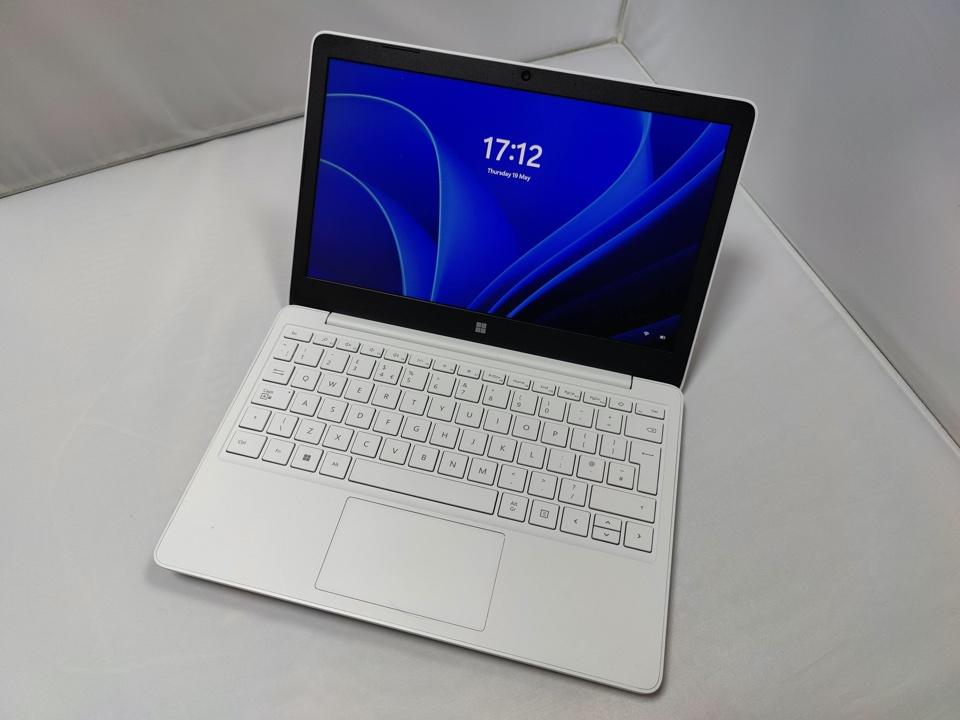 Surface Laptop SE Review: Microsoft Successfully Reinvents The Netbook