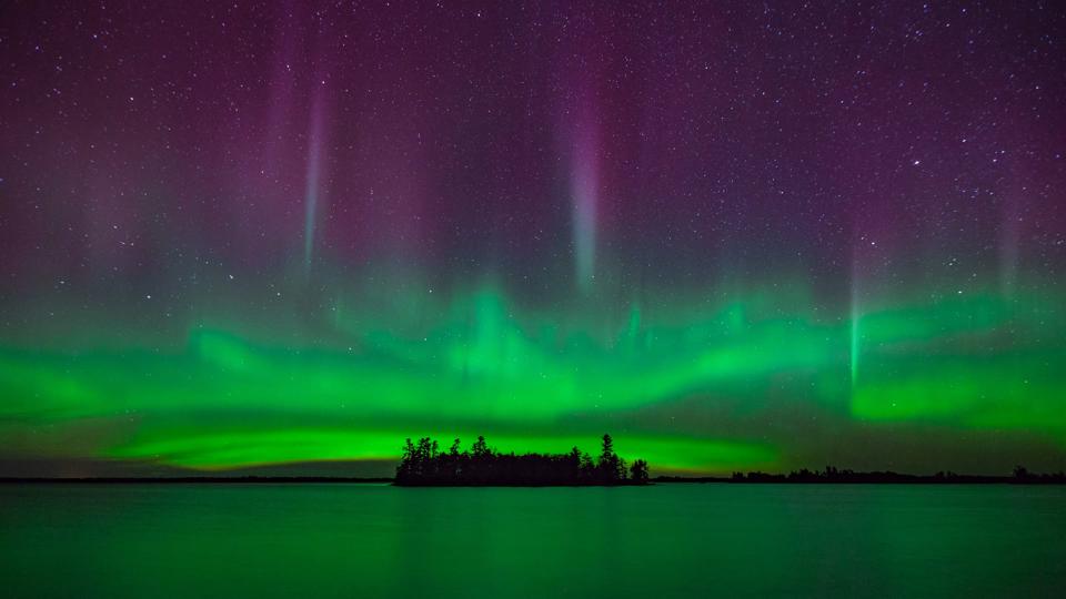 Northern Lights In The U S This Weekend Dramatic Geomagnetic Storm Predicted As Milky Way Peaks