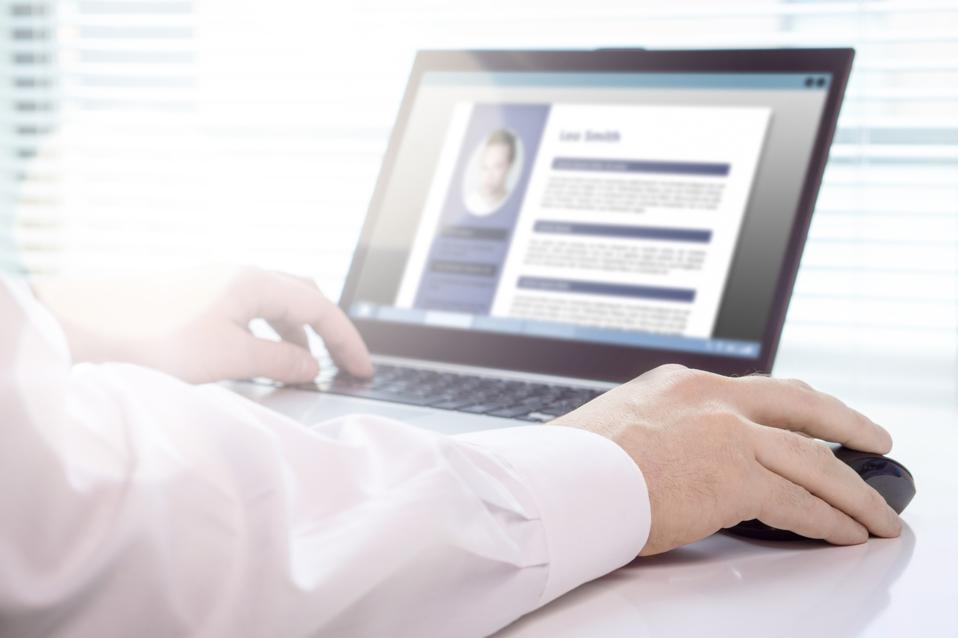 How To Craft The Perfect CV Profile in 2025