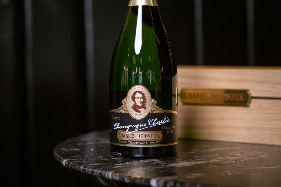 ワイン CHARLES HEIDSIECK Champagne Charlie Champagne Charlie Is Back, 37 Years On, At $700 A Pop