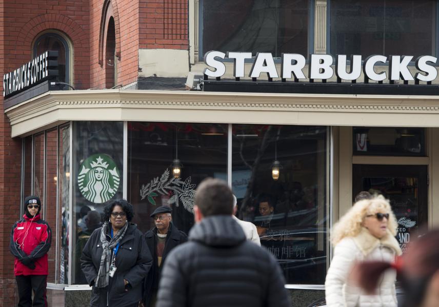 Starbucks Is Ending Its 'Evenings' Beer And Wine Program