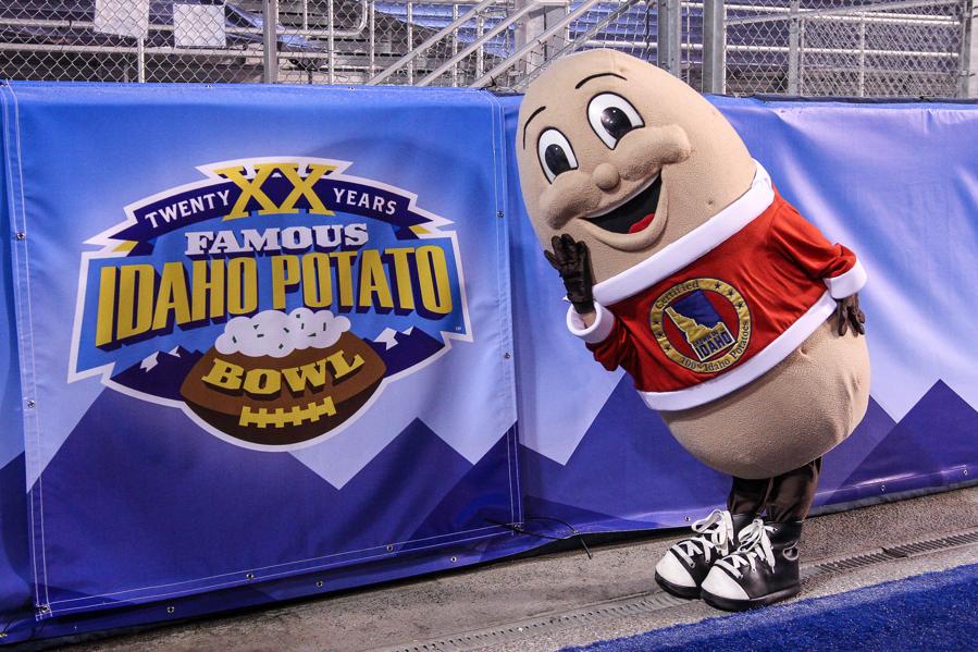 Just Two Of 41 NCAA Bowl Games Overlapped With An NFL Televised Broadcast