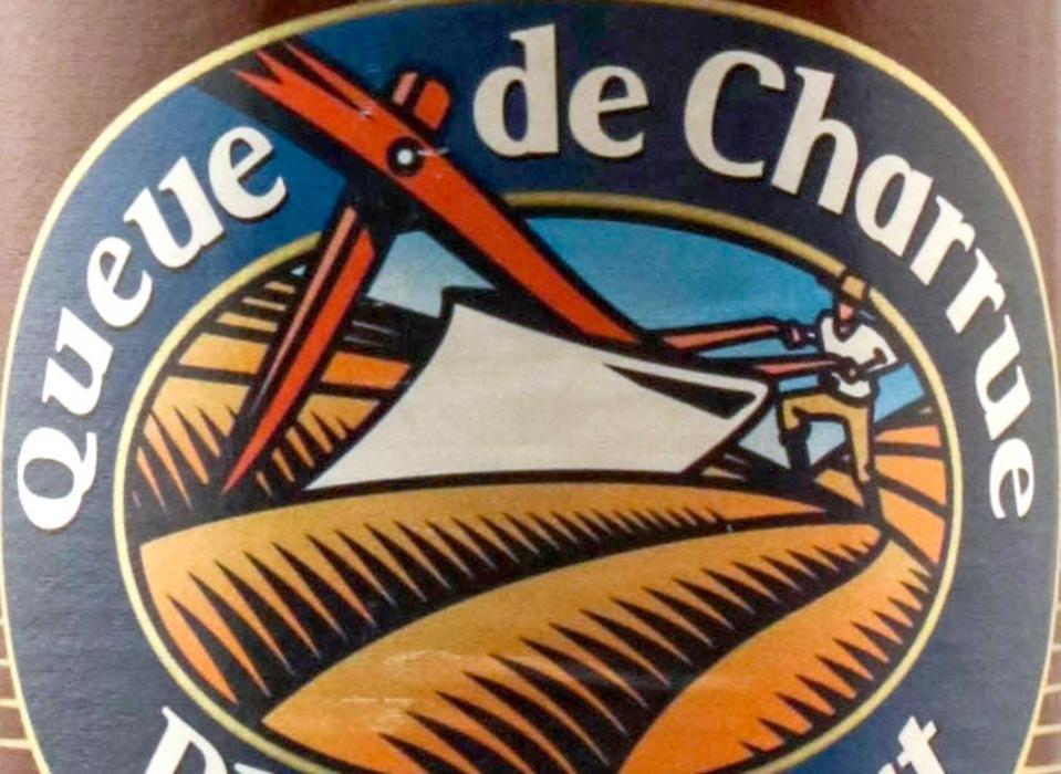 Queue De Charrue Vielle Brune.