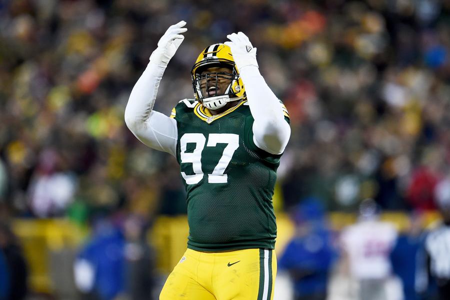 Why The Green Bay Packers Must Draft A Defensive Lineman Early