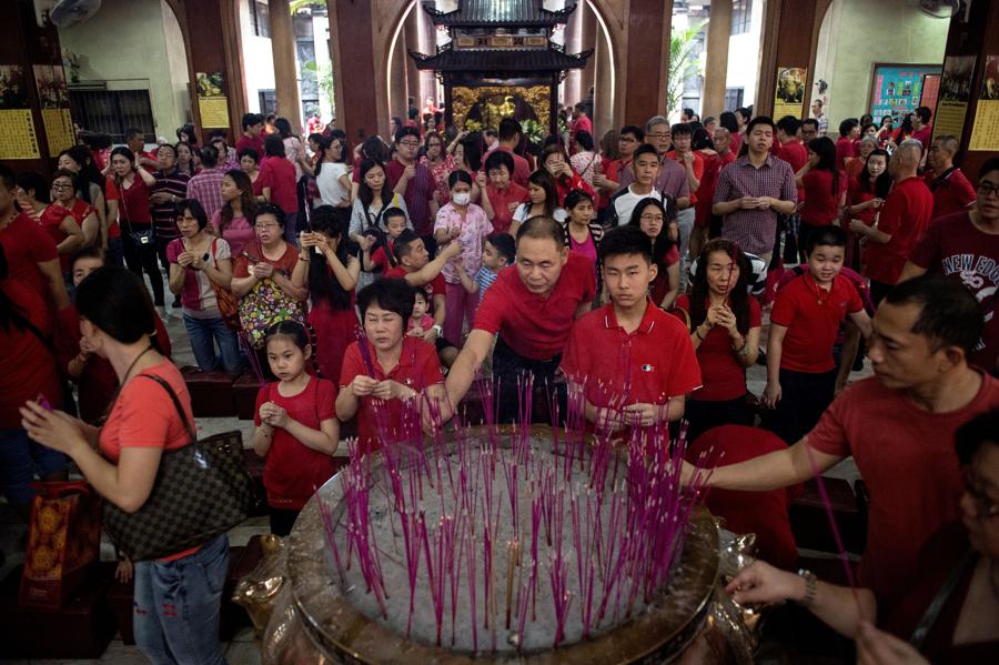 How Indonesians Became Richer Than Filipinos