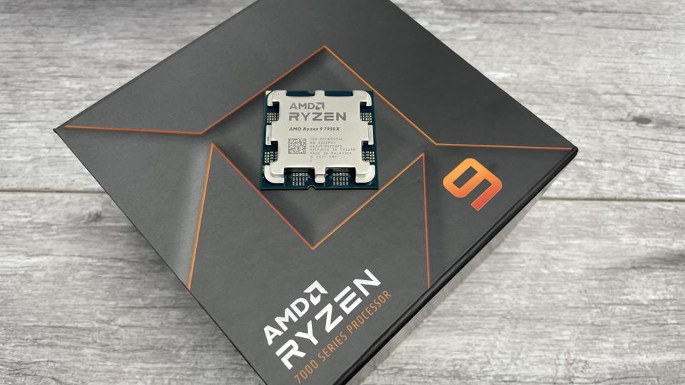 AMD Ryzen 9 7950X Review: Faster Than Intel’s Core i9-12900K?