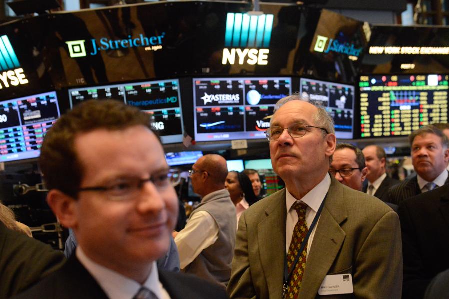 Bearish Sentiment Drops Below Historical Average