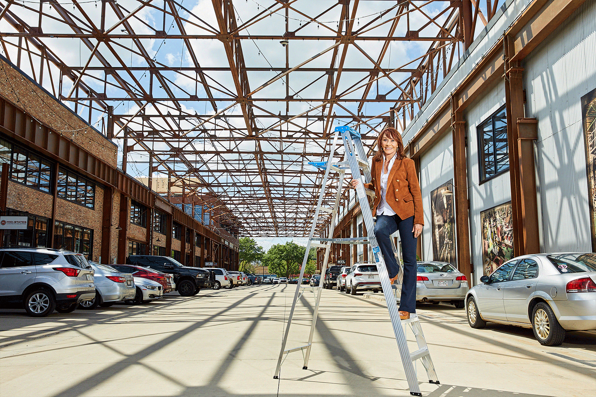 diane-hendricks-image-2-gabriela-hasbun-for-forbes-3x2