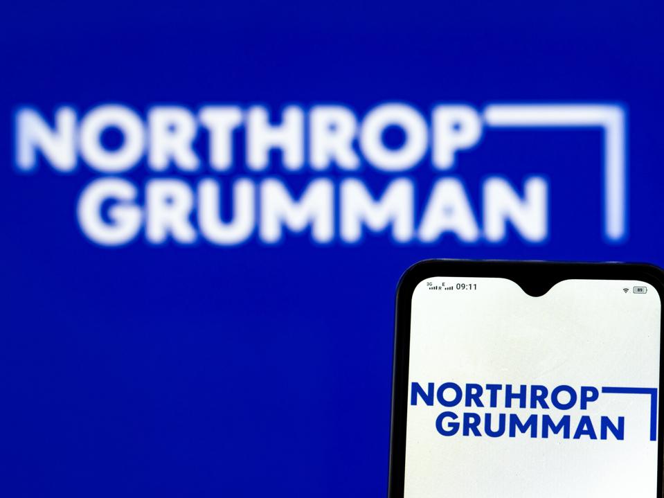 En esta ilustración fotográfica, Northrop Grumman Corporation...