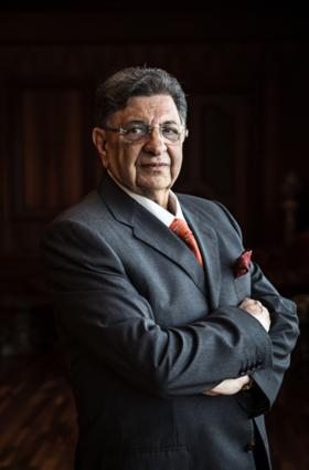 Cyrus Poonawalla