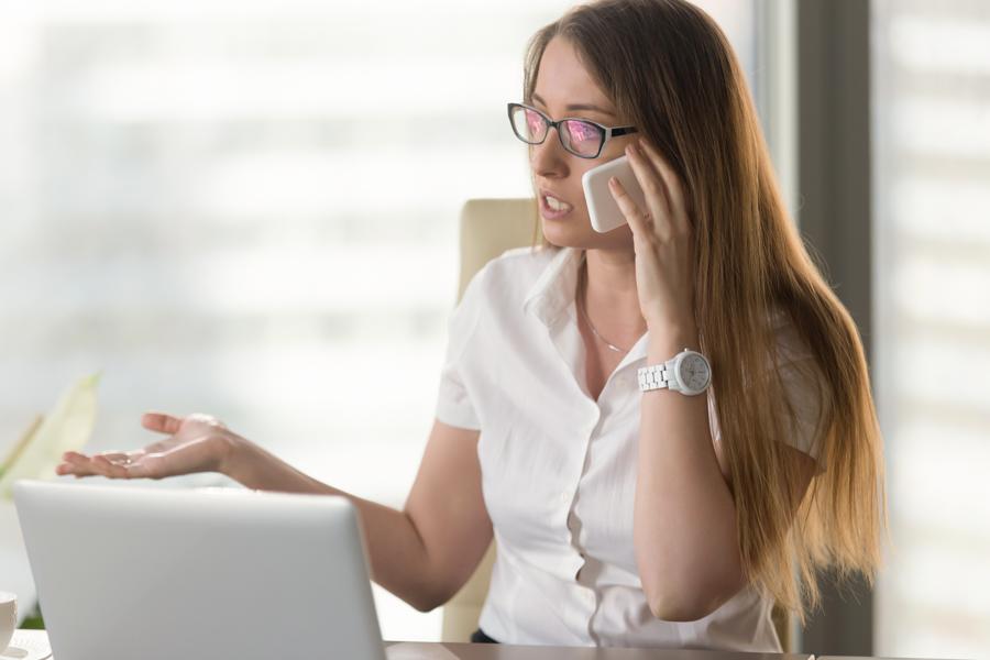 This Week In Credit Card News: E-Commerce Killing Store Credit Cards; The Cost Of A Disputed Charge