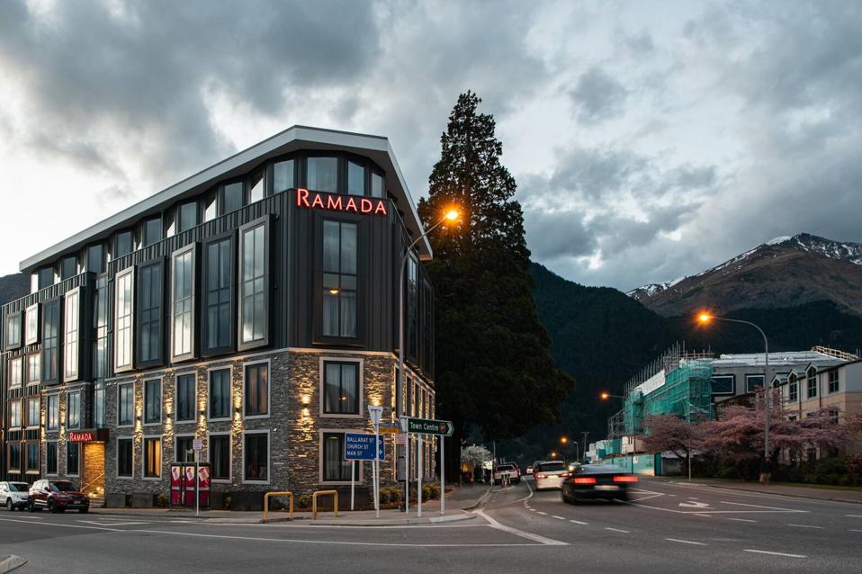 a hotel in new zealand