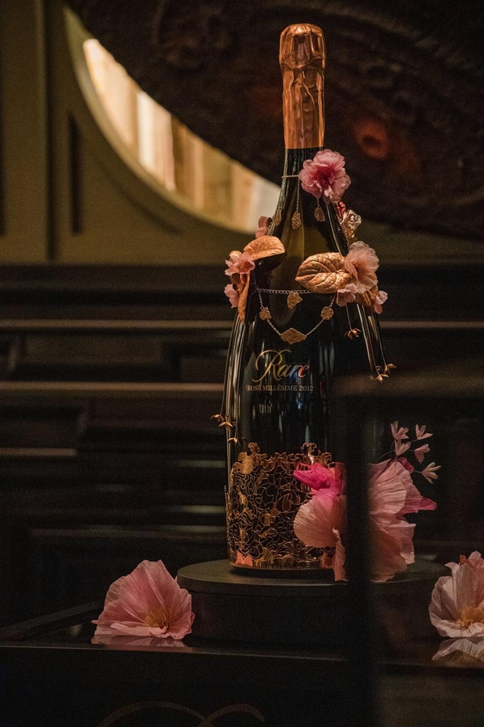 2012 Rare Rosé Millésime Champagne with William Amor's Créations Messagères
