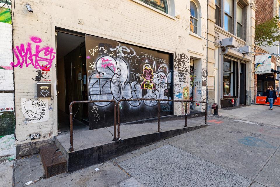 「Street Art New York」PRESTEL 未開封 il_fullxfull.3916028539_rxdu.jpg