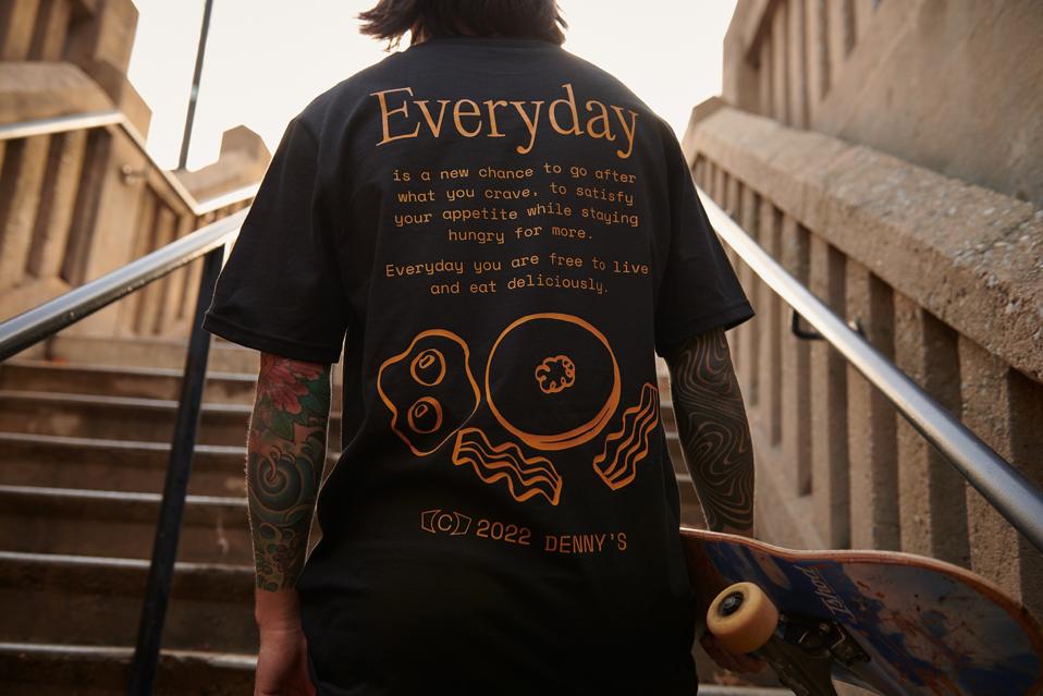 dennys everyday value tee