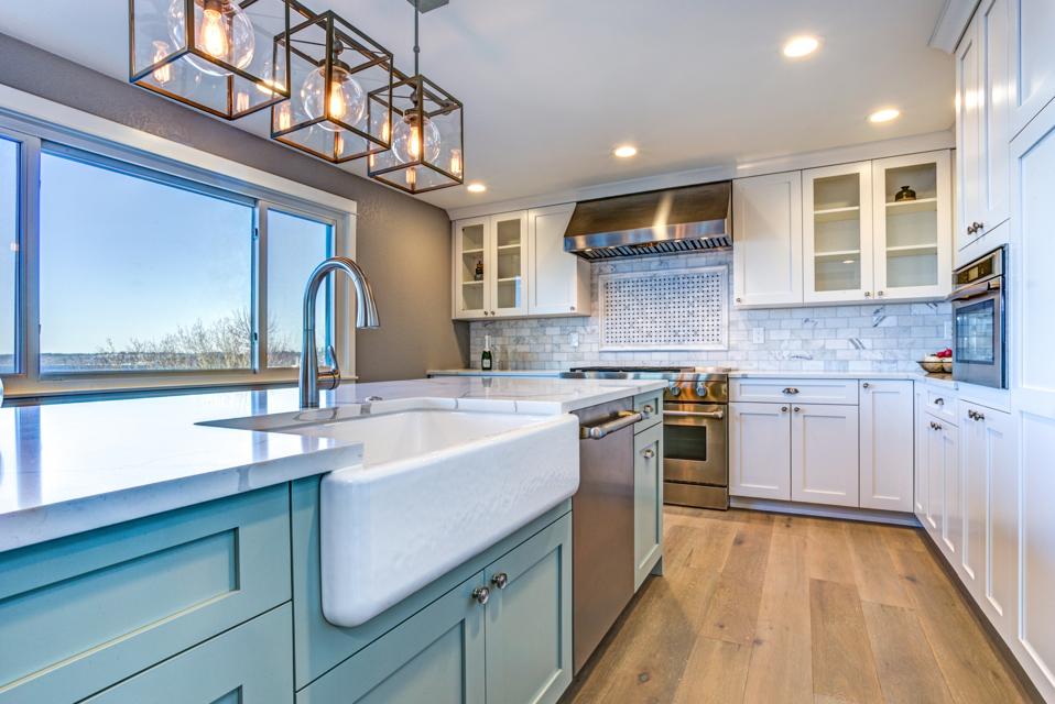 Modern Farmhouse Kitchens