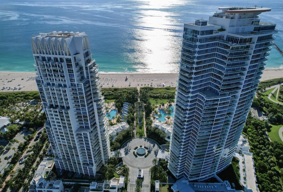 How A Luxury Miami Condo Complex Climate-Proofed Its Foundation (And ...