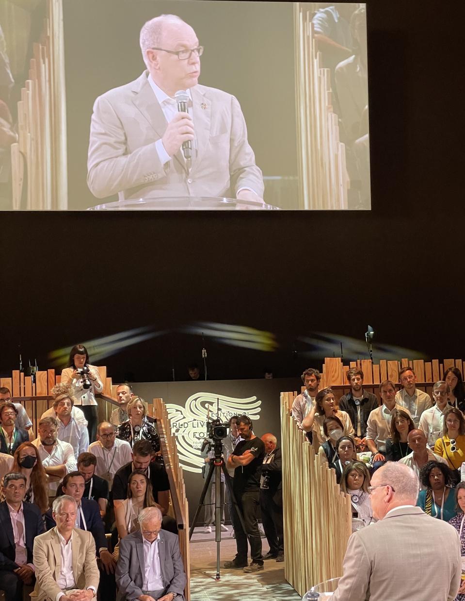 A79BF85C-5096-4799-AAF8-722AF119603F_1_201_a