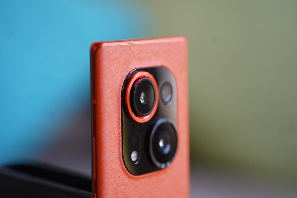 Tecno Phantom X2 Pro Review: Retractable Zoom Lens Actually Works