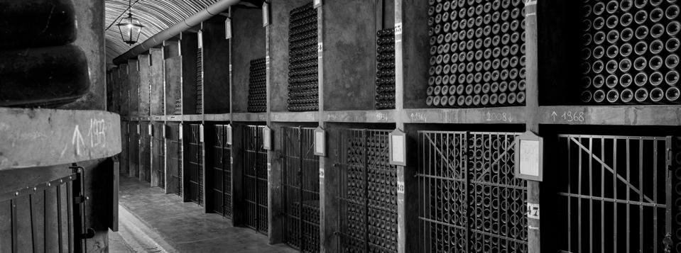 Library of Bertani Amarone della Valpolicella Classico wines    Cantine Bertani