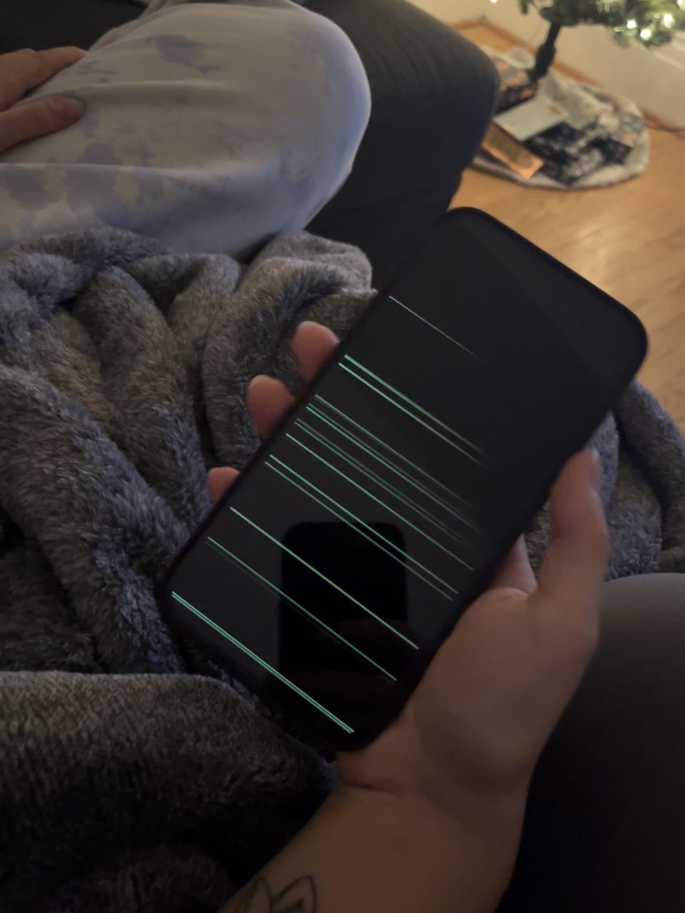 Apple, iPhone 14 Pro, iPhone 14 Pro Max, error de visualización de iPhone, error de iOS 16, problema de iOS 16,