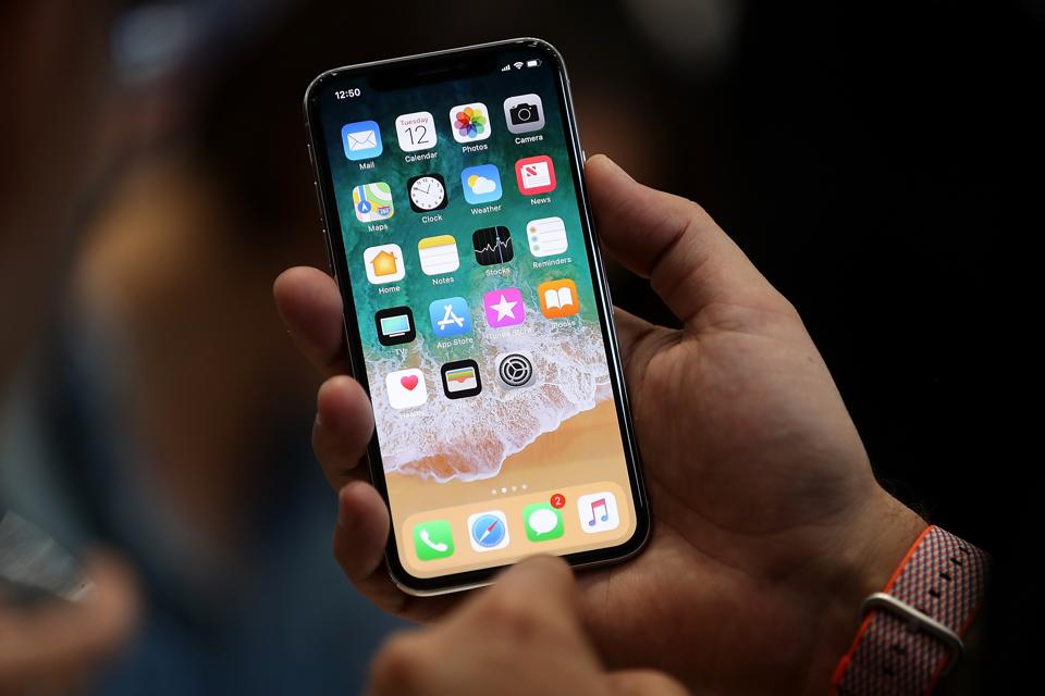 Apple realiza un evento de lanzamiento de productos en el nuevo campus de Cupertino
