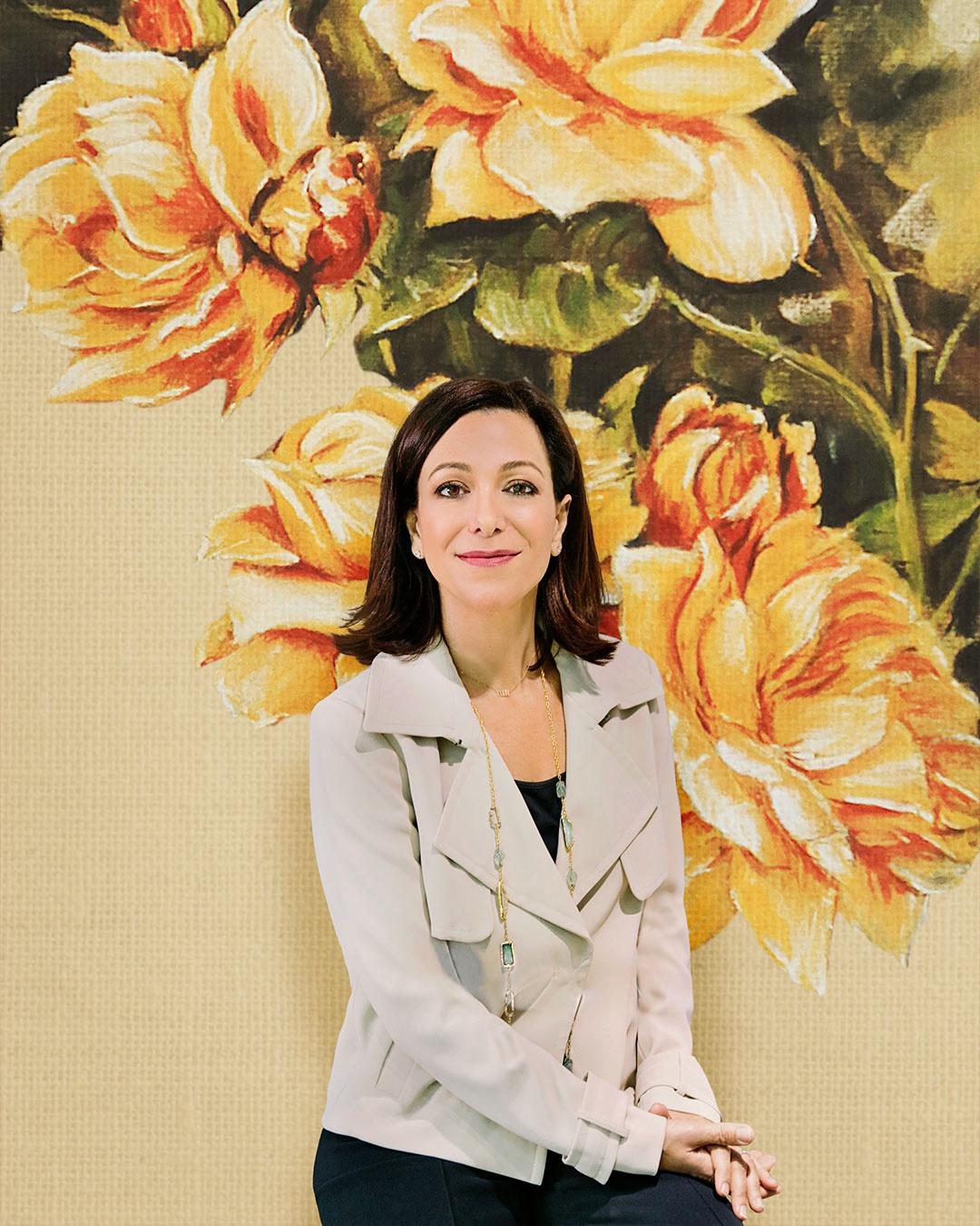 4x5-Mona-Ataya-Mumzworld-fondo-floral-por-Linda-LyonGetty-Images