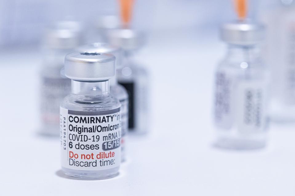 Pfizer BioNTech Covid-19 двовалентний бустер та інсульт