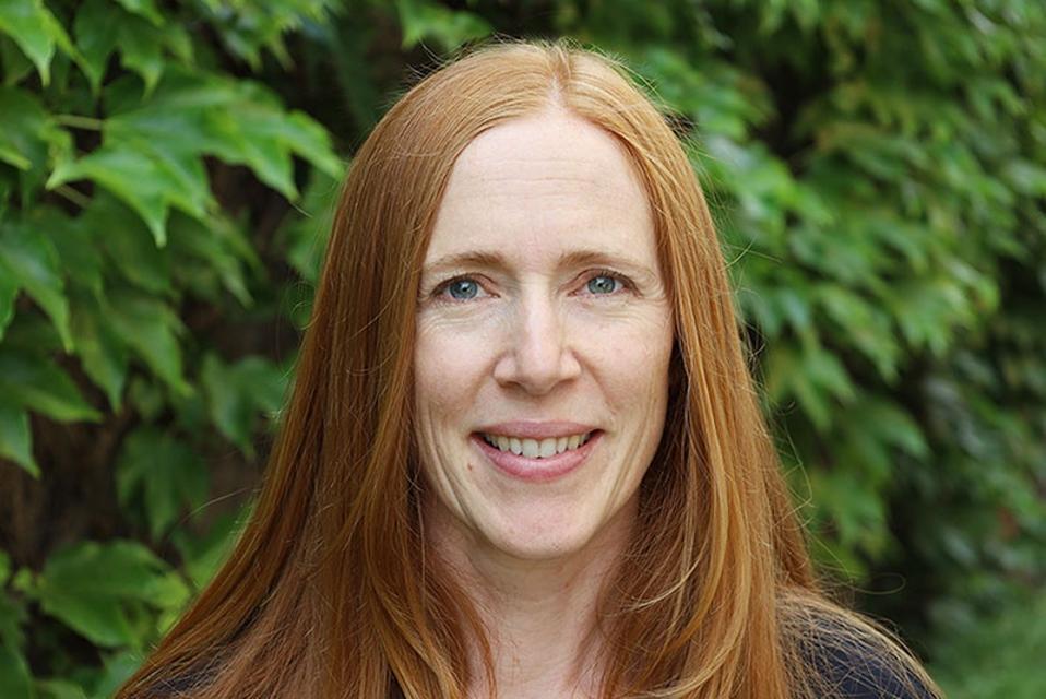 Alison Cretney, Directora General