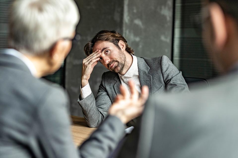 Fracaso en una entrevista de trabajo en la oficina!