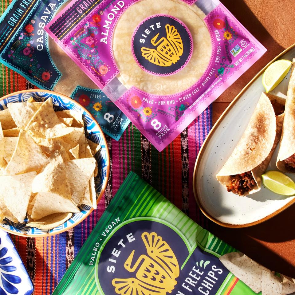 SieteFamilyFoods_AlmondFlourTortillas_4