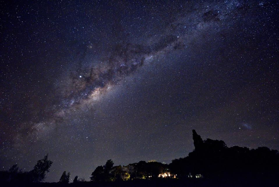 URUGUAY-ASTRONOMÍA-VÍA LÁCTEA-CENTRO GALÁCTICO