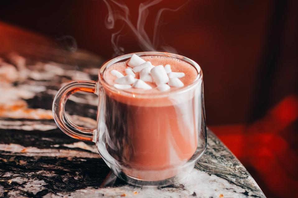 spiked-hot-cocoa_best-hot-cocktails