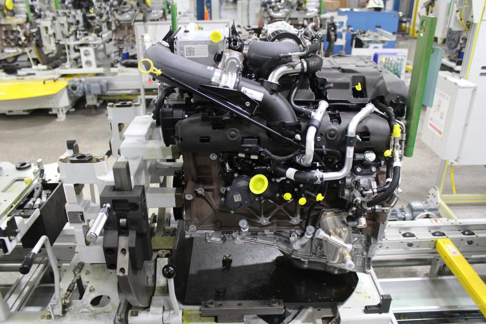 GM To Put Nearly $1 Billion More Into Production of Internal Combustion ...