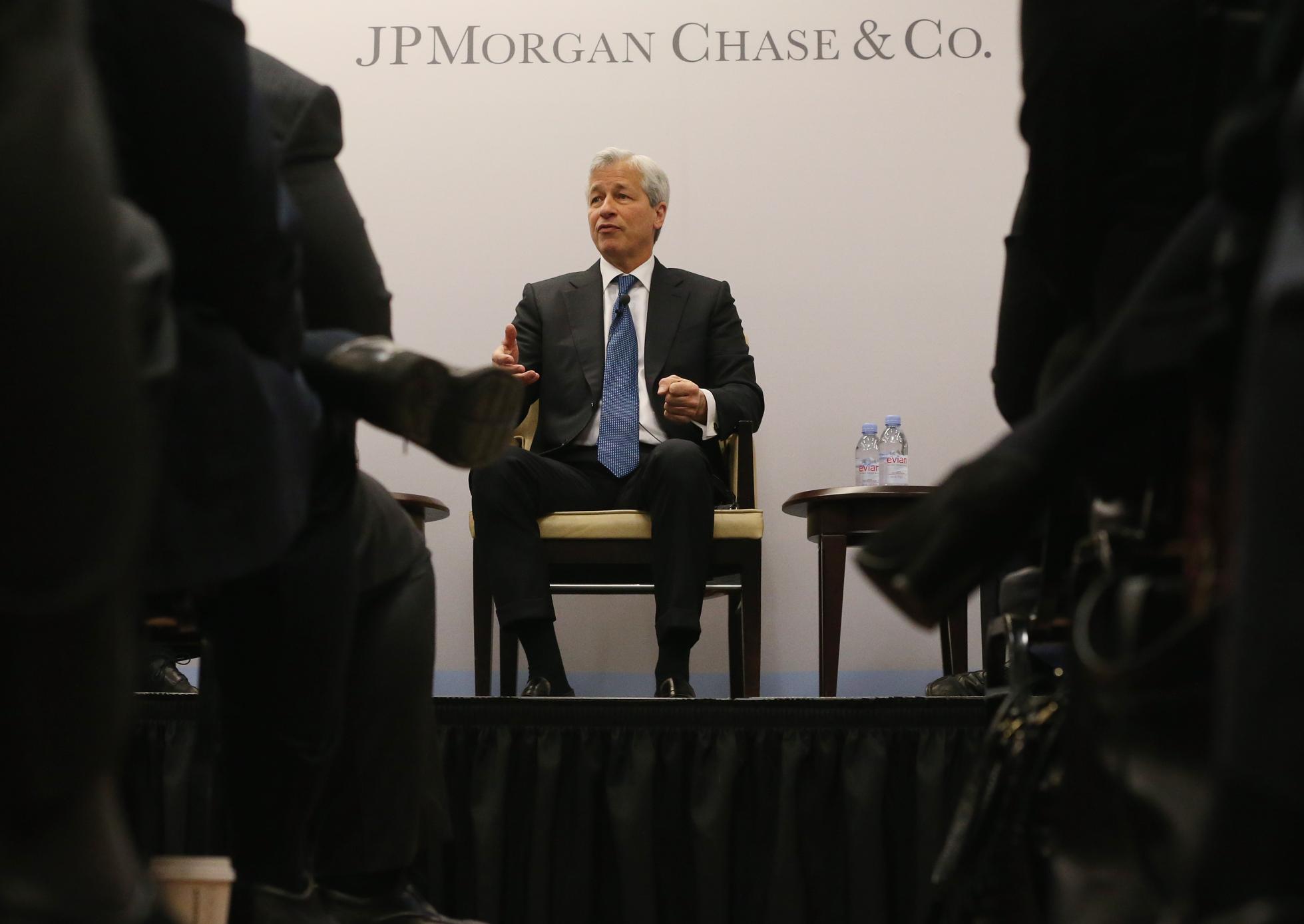 Сенатор Марко Рубио требует ответов от председателя JP Morgan Джейми Даймона о работе банка с китайской компанией ByteDance, материнской компанией TikTok.