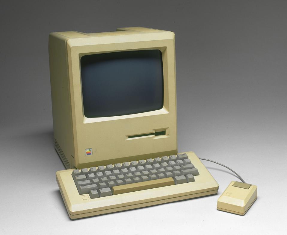 Computadora Apple Macintosh, modelo M001, c 1984.