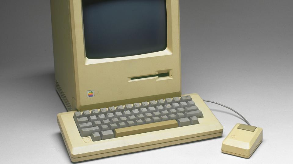Computadora Apple Macintosh, modelo M001, c 1984.