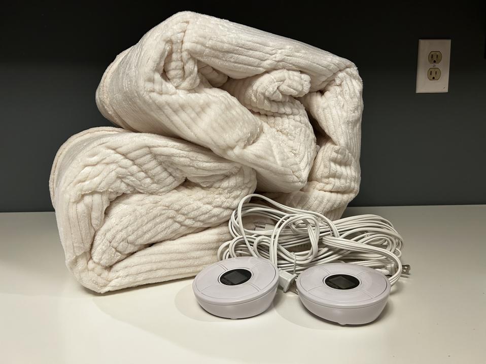 Best Heated Blankets 2023 - Forbes Vetted