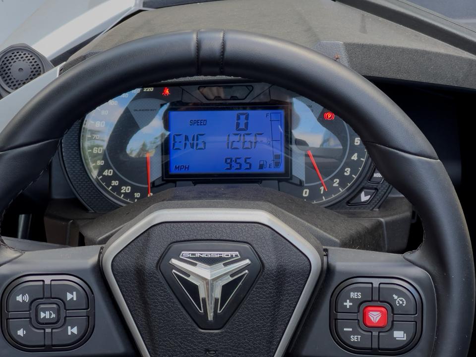 Black GPS Center Dashboard Accessory Post Wiring Port - View #7
