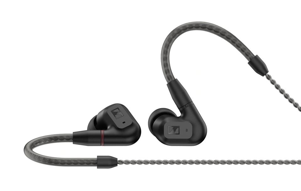 Sennheiser IE200 close up