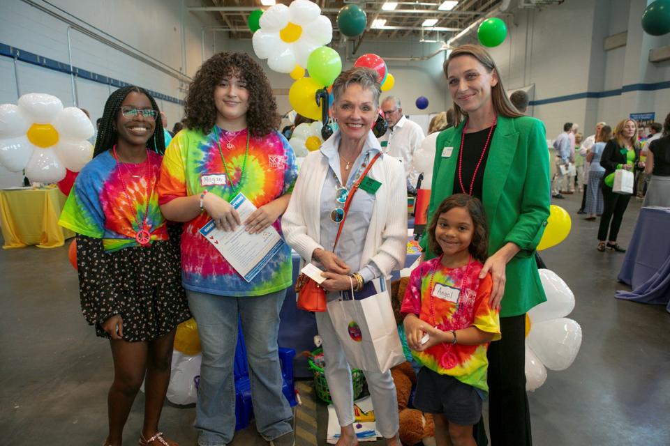 Kids and staff from Valerie's House meet with NWWF patrons.